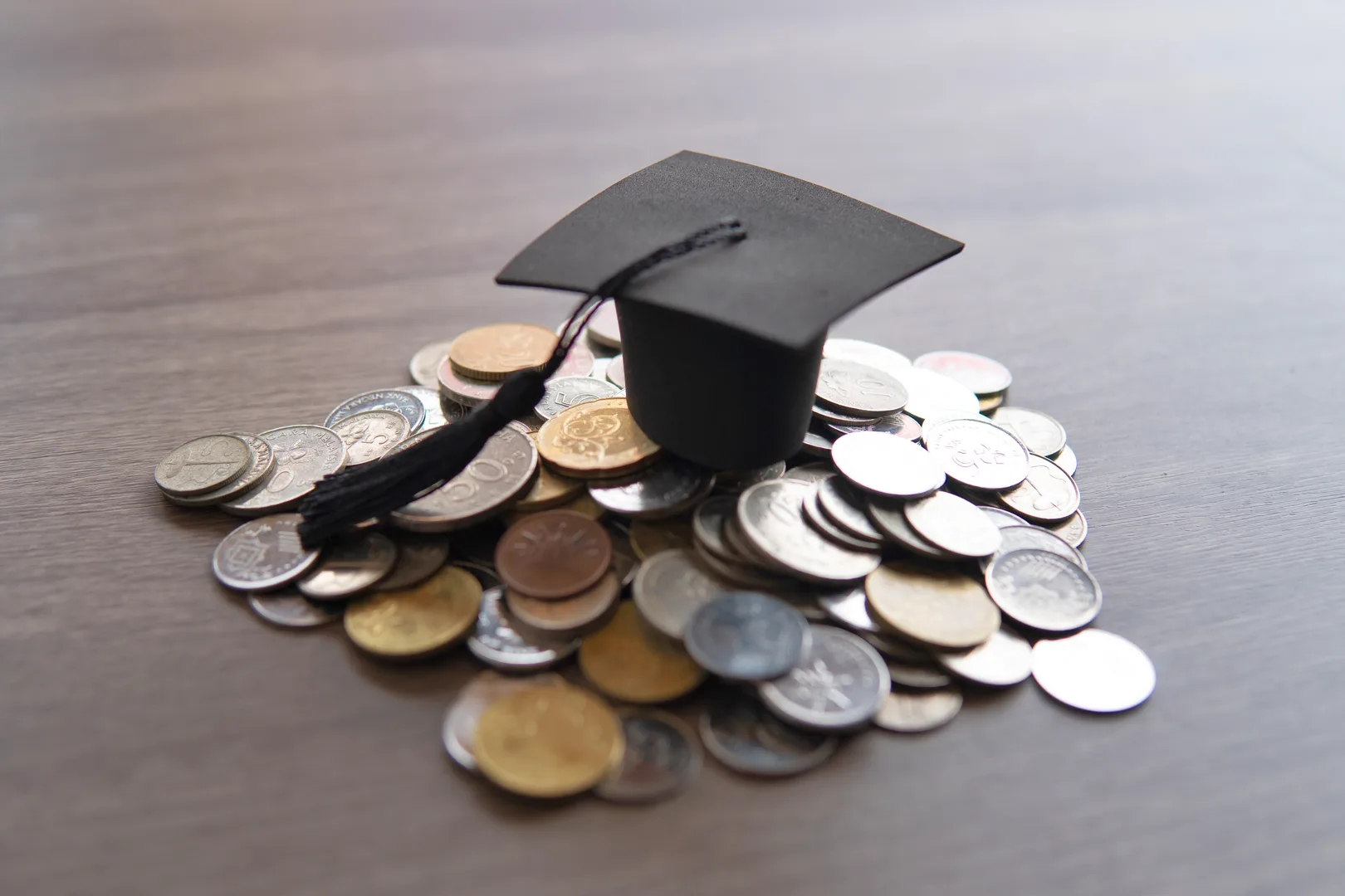 Indicative tuition at Miami private schools — Ransom Everglades, Gulliver Prep, Belen Jesuit and more — plus free charter and magnet options and extras.