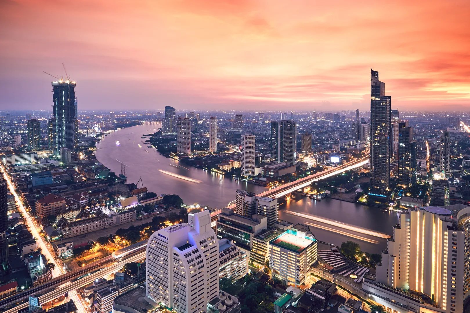 Explore 20 top international schools in Bangkok offering IB, British, and American curricula. Compare fees, areas, and ratings in our complete guide.