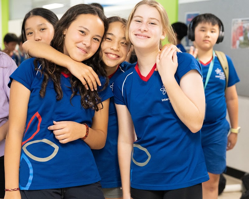 French International School (FIS)