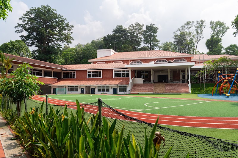Holland Village International School